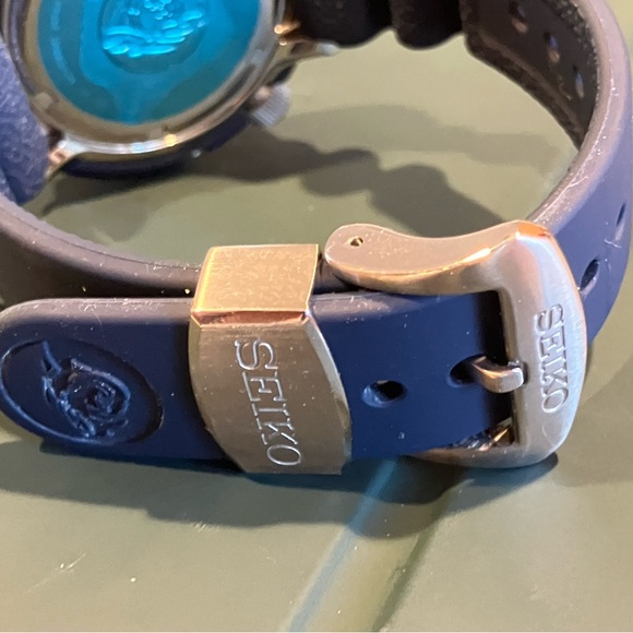 Special Edition - Seiko Tuna Prospex SNE499 PADI Solar Pepsi Watch ExtraStrap. - Picture 7 of 9